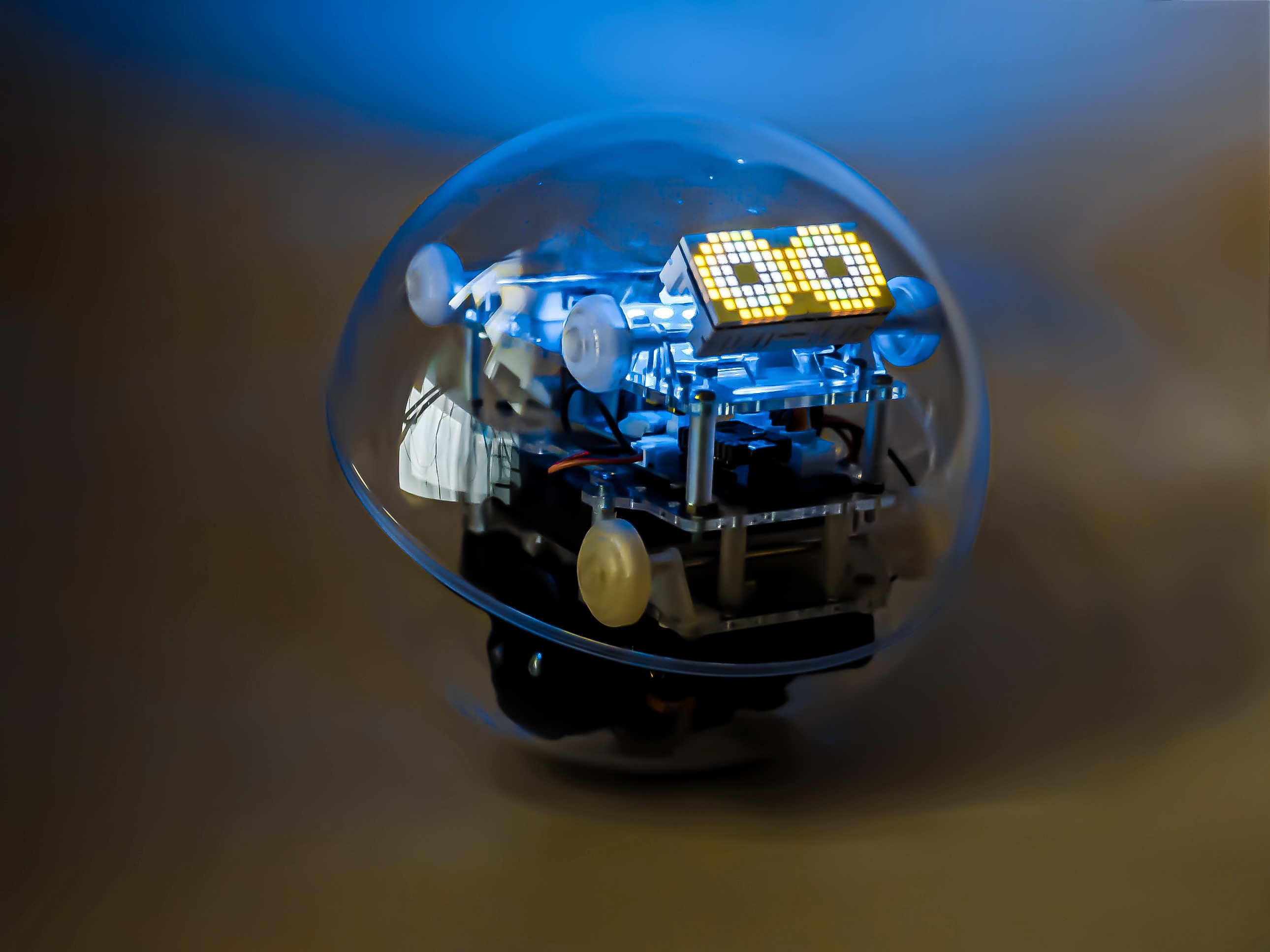 omicro Flux — 姿勢制御球体型ロボット